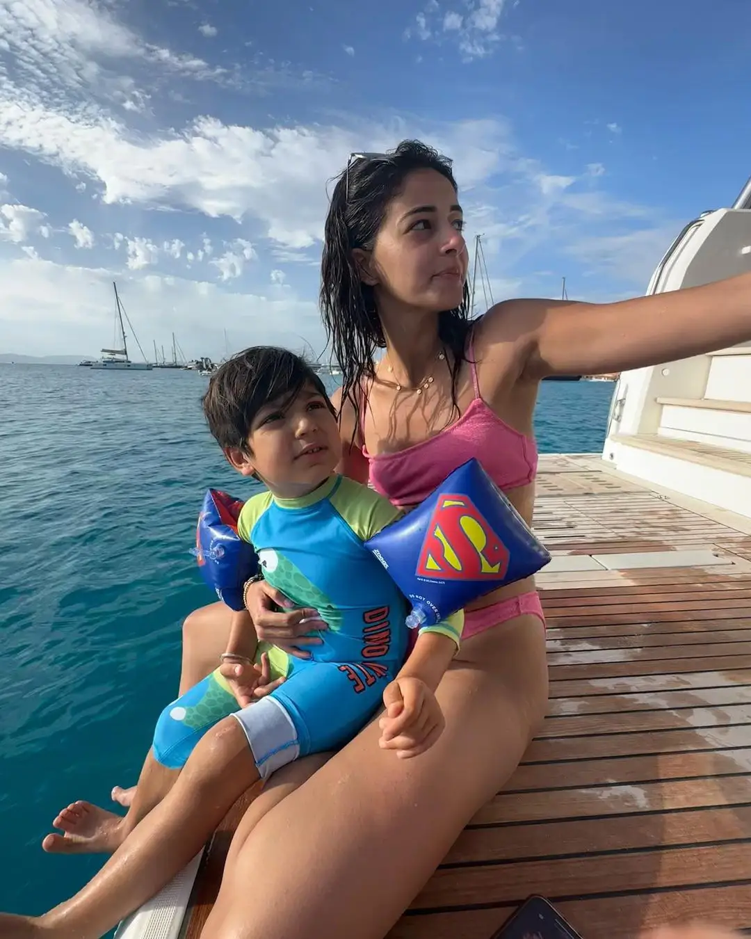 Ananya Pandey bikini photos gone viral in social media