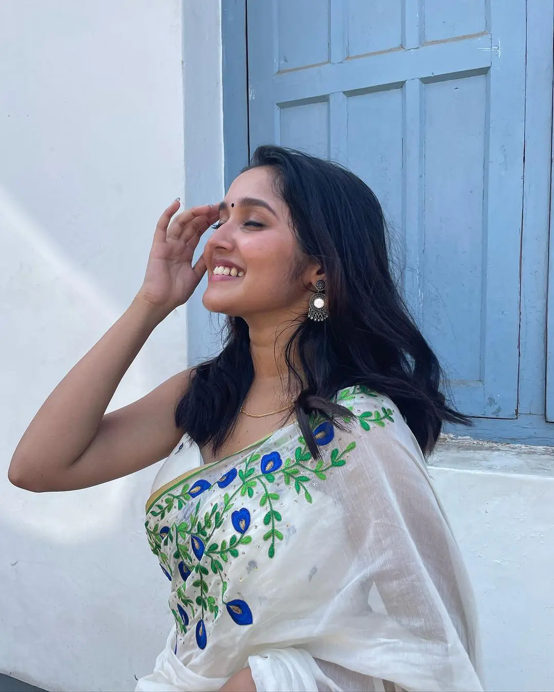 Anikha Surendran Saree Photos