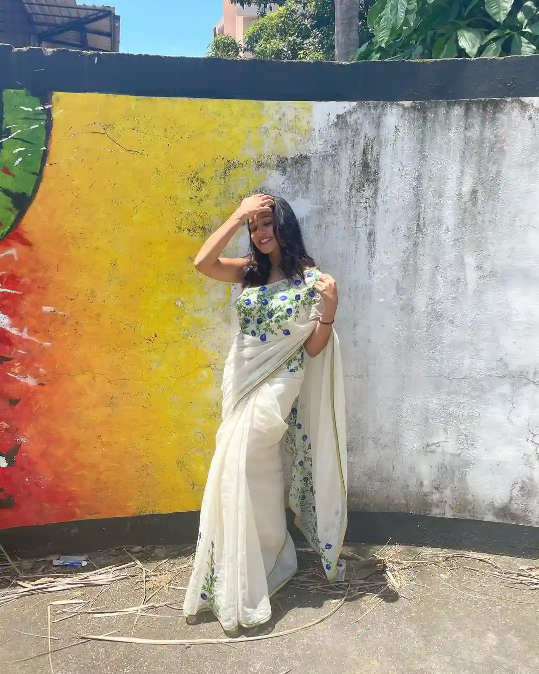 Anikha Surendran Saree Photos