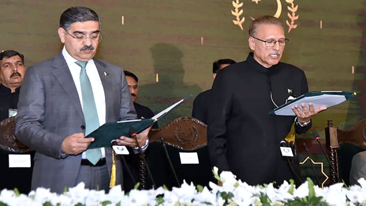 Anwarul Haq Kakar : పాకిస్థాన్ తాత్కాలిక ప్రధానిగా అన్వరుల్ హక్ కాకర్ ప్రమాణ స్వీకారం