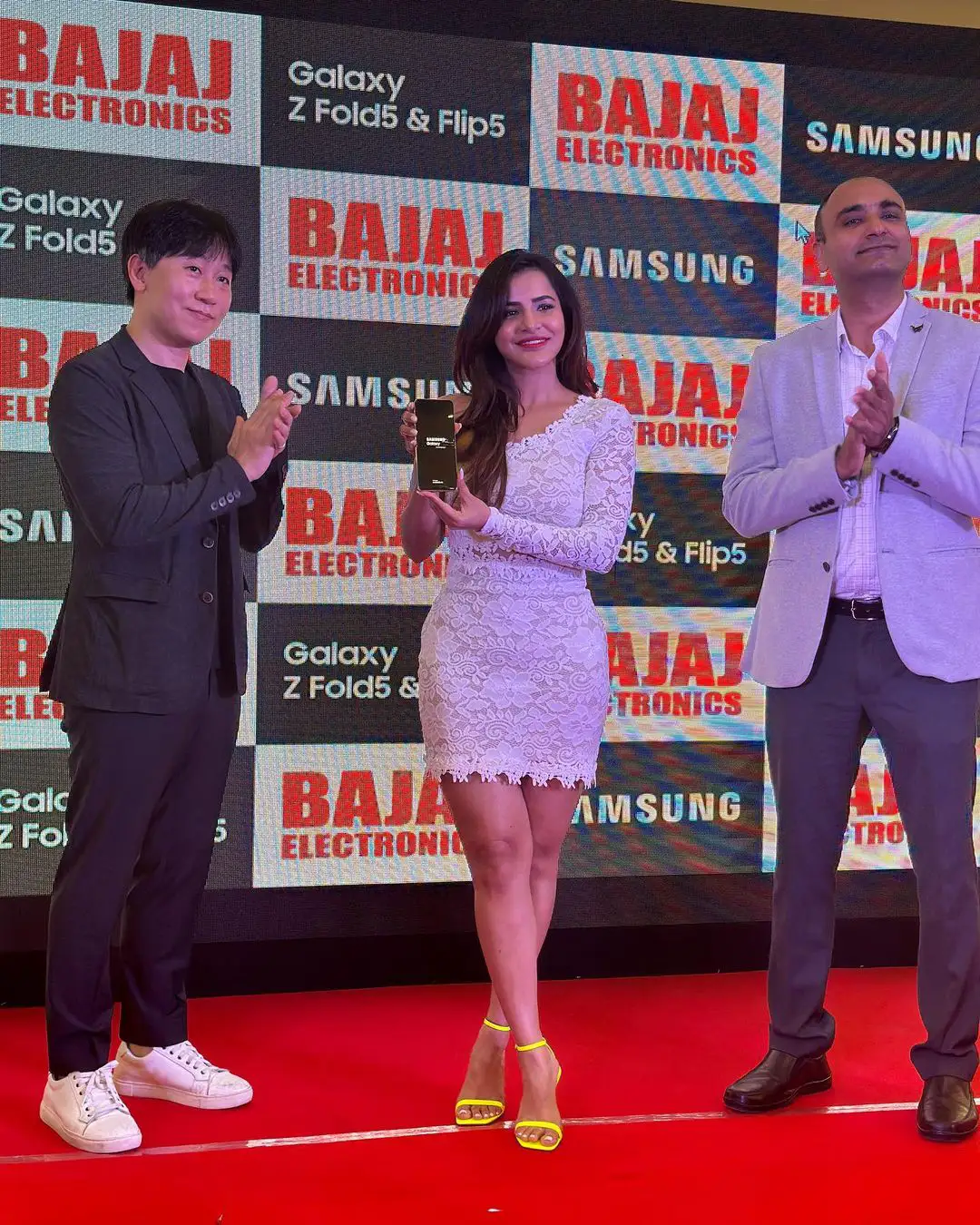 Ashu Reddy Stunning Looks in a Phone Launch Event