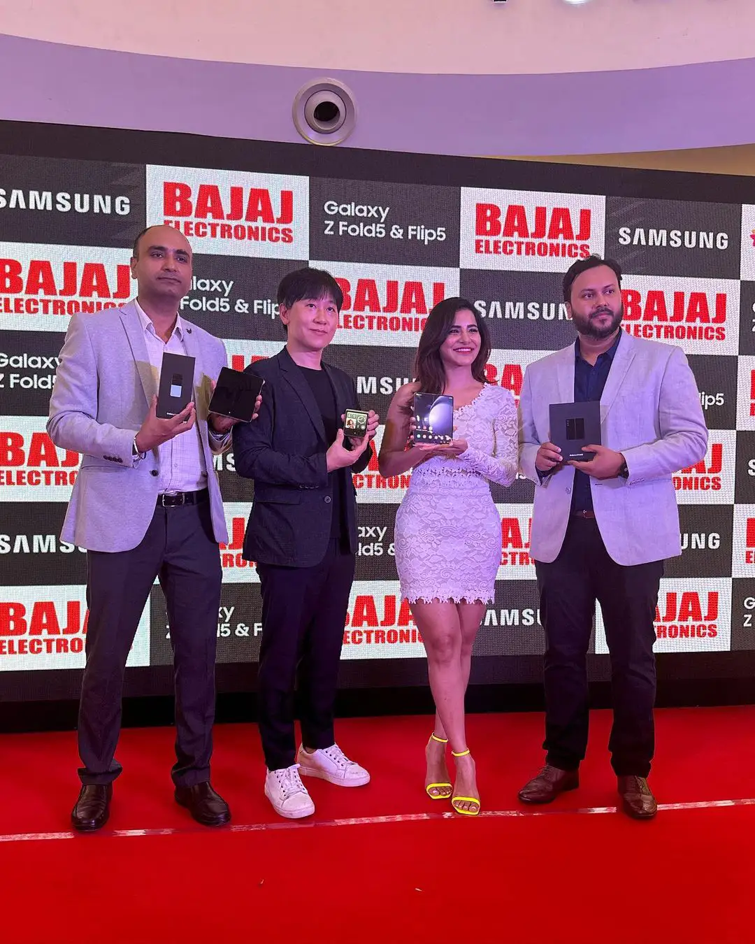 Ashu Reddy Stunning Looks in a Phone Launch Event