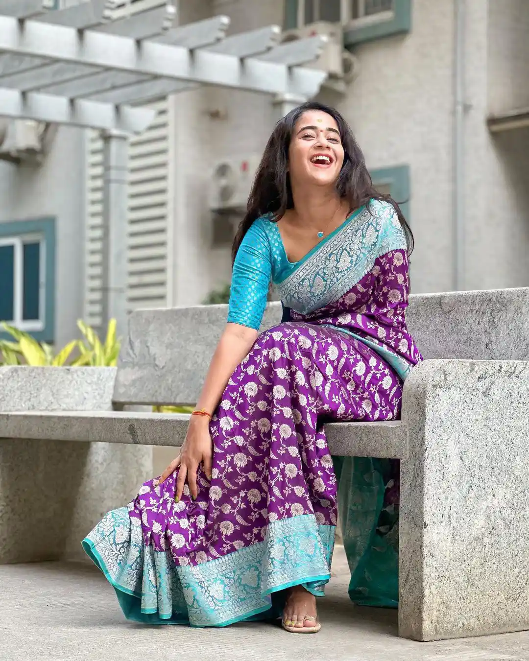 Deepthi Sunaina Shines in Saree on Varalakshmi Vratam Day