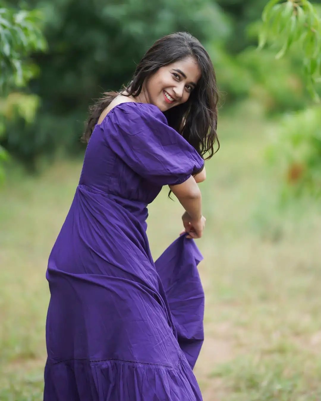 Deepthi Sunaina enjoying Nature