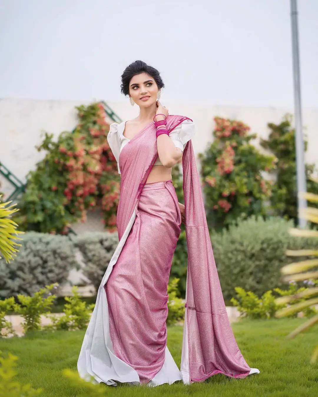 Jabardasth Varsha shares her latest saree photos
