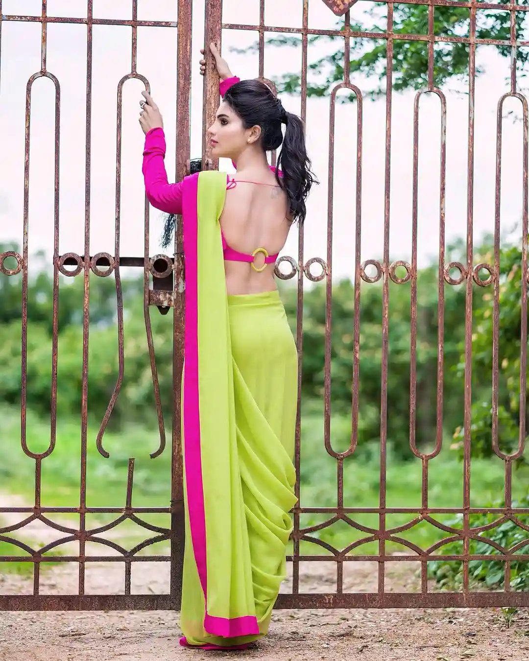 Jabardasth Varsha shares latest saree photos in her instagram