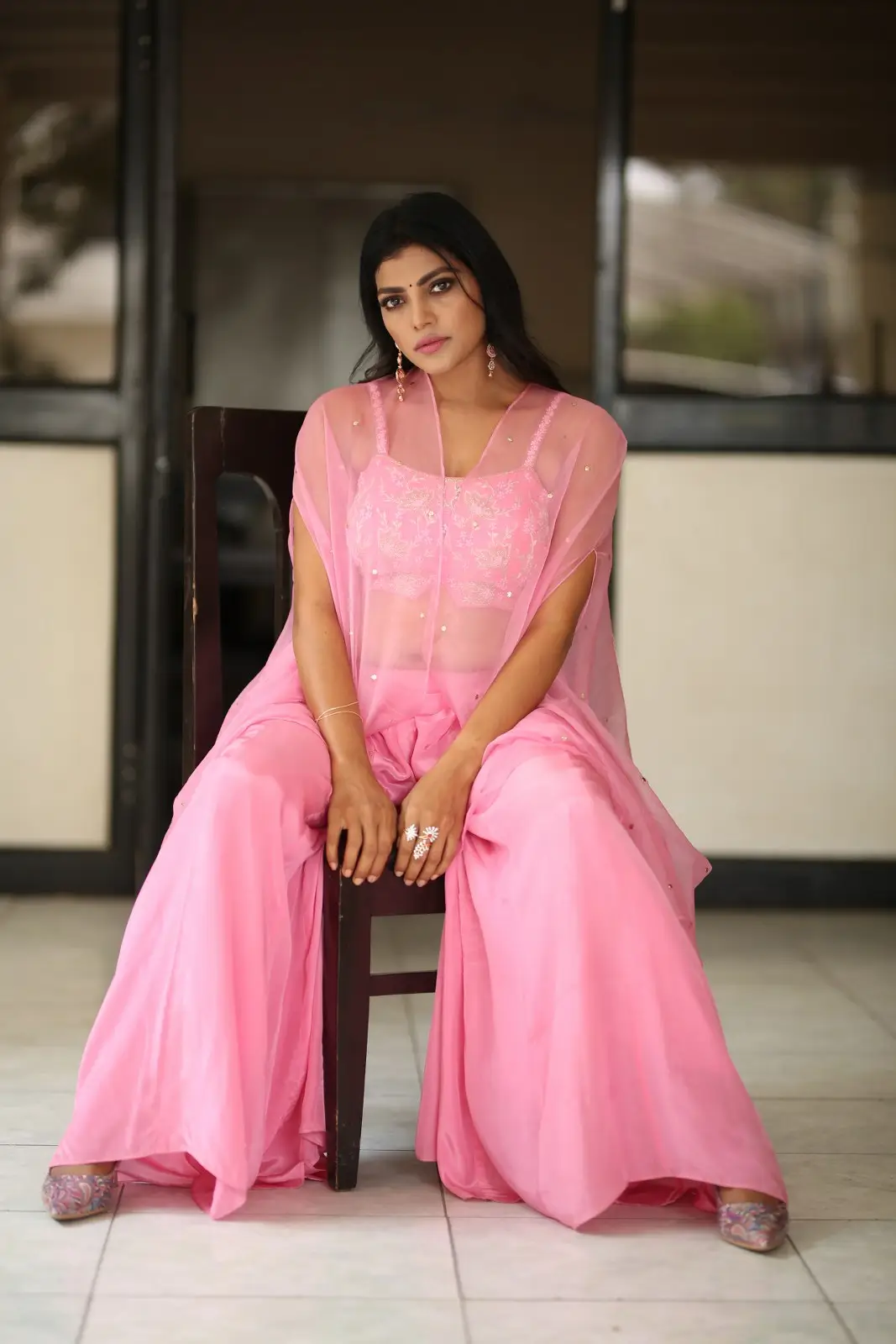 BiggBoss Fame Lahari Shari Stunning looks in Pink Dress