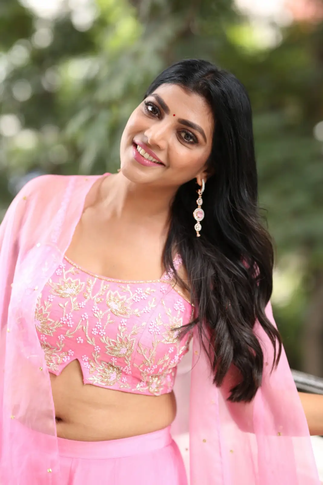 BiggBoss Fame Lahari Shari Stunning looks in Pink Dress