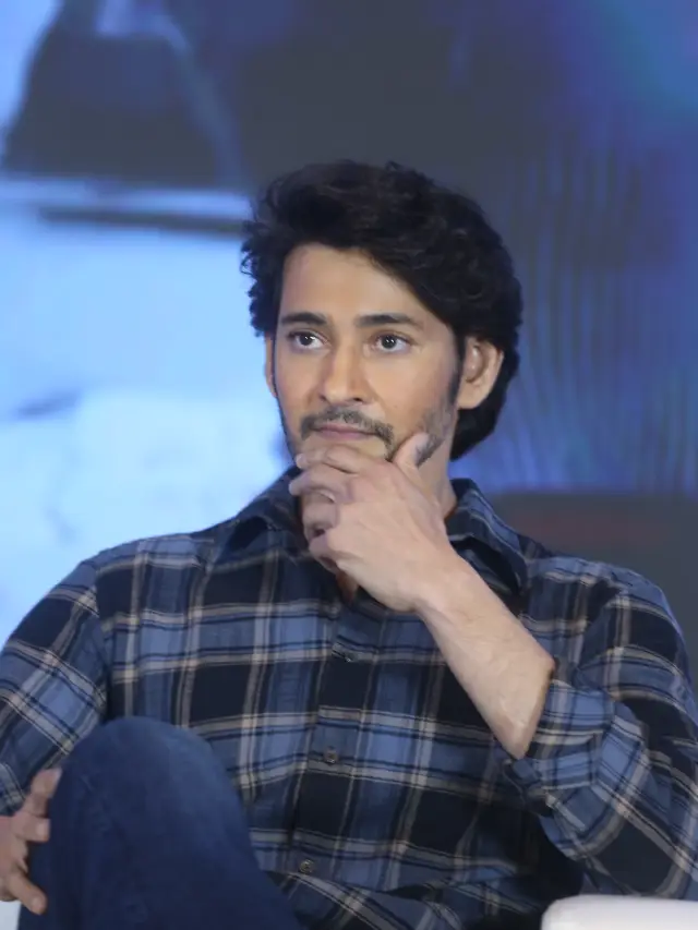 Mahesh Babu Handsome Looks in Big C 20 Years Event