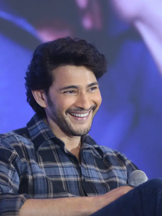 Mahesh Babu Handsome Looks in Big C 20 Years Event