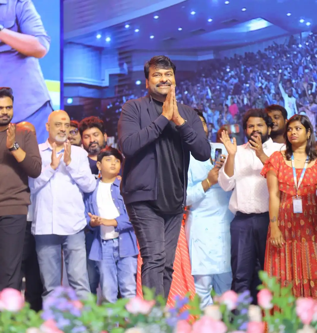 Megastar Chiranjeevi Mega Looks in Bholaa Shankar Pre Release Event