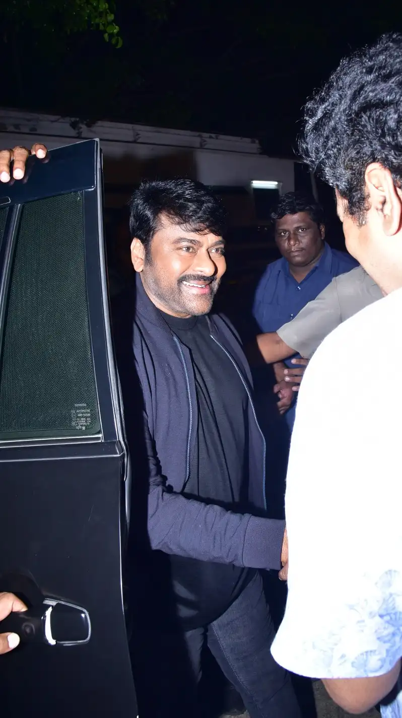 Megastar Chiranjeevi Mega Looks in Bholaa Shankar Pre Release Event