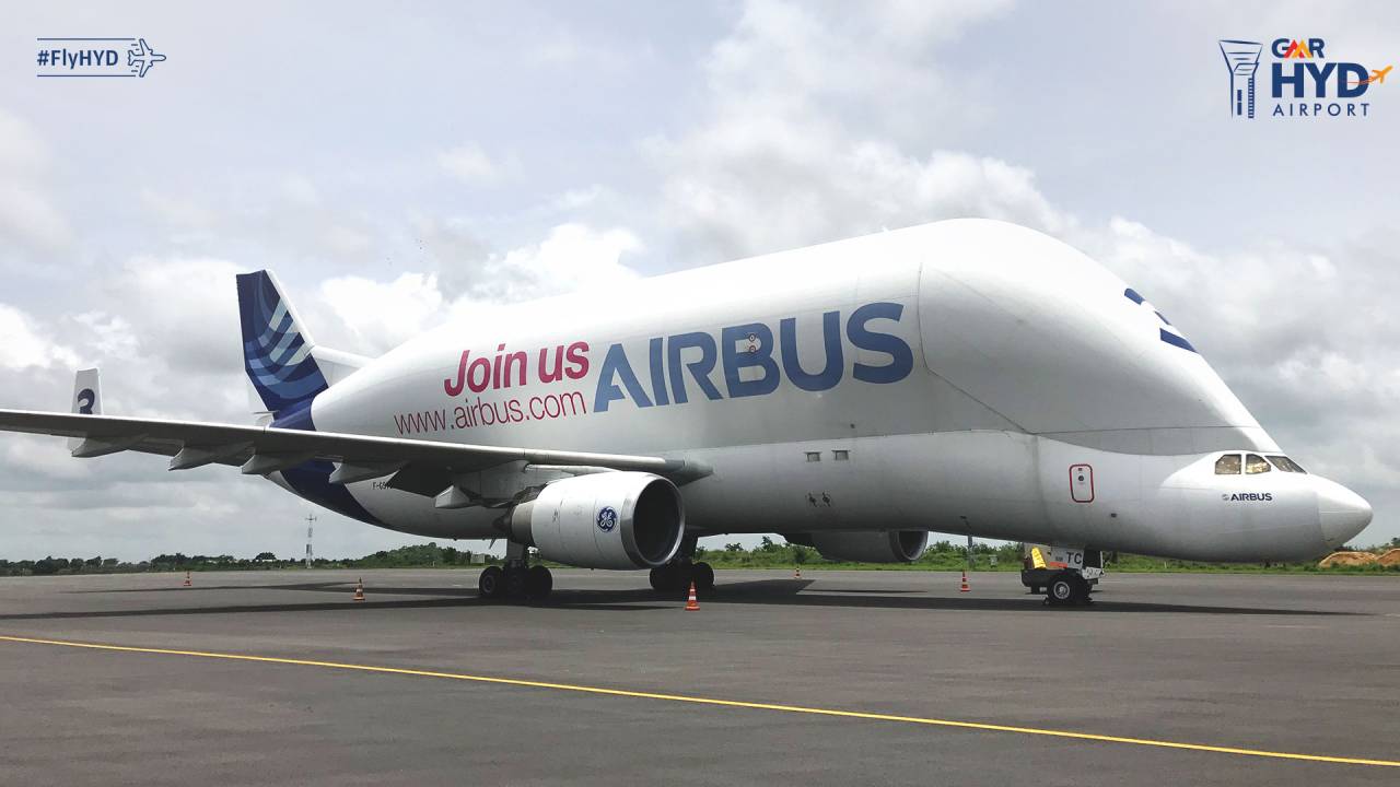 Airbus Beluga: హైదరాబాద్ ఎయిర్‌పోర్టులో.. ఆకాశపు తిమింగలం