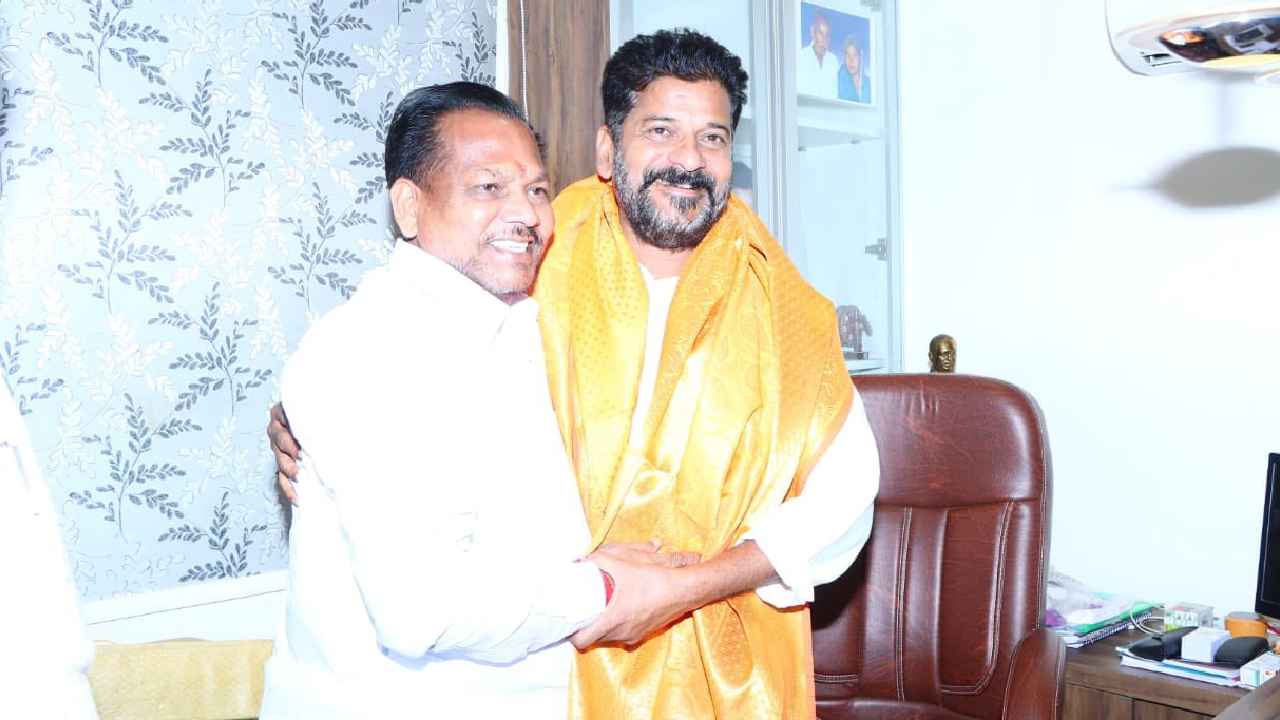 A Chandrasekhar : మాజీమంత్రితో రేవంత్ రెడ్డి భేటీ.. కాంగ్రెస్‌లోకి ఆహ్వానం, జహీరాబాద్ నుంచి పోటీ?