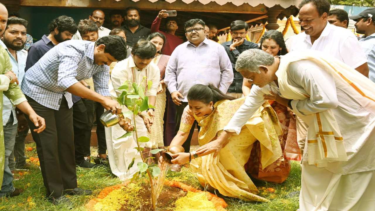 Rocking Rakesh : హీరోగా రాకింగ్ రాకేష్‌.. ఎంపీ సంతోష్ కుమార్ క్లాప్‌తో ప్రారంభమైన సినిమా