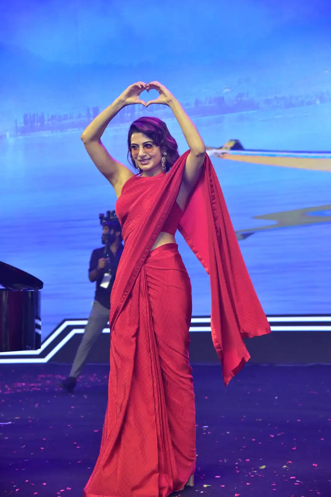 Samantha Shines in Red Saree at Kushi Musical Concert Event