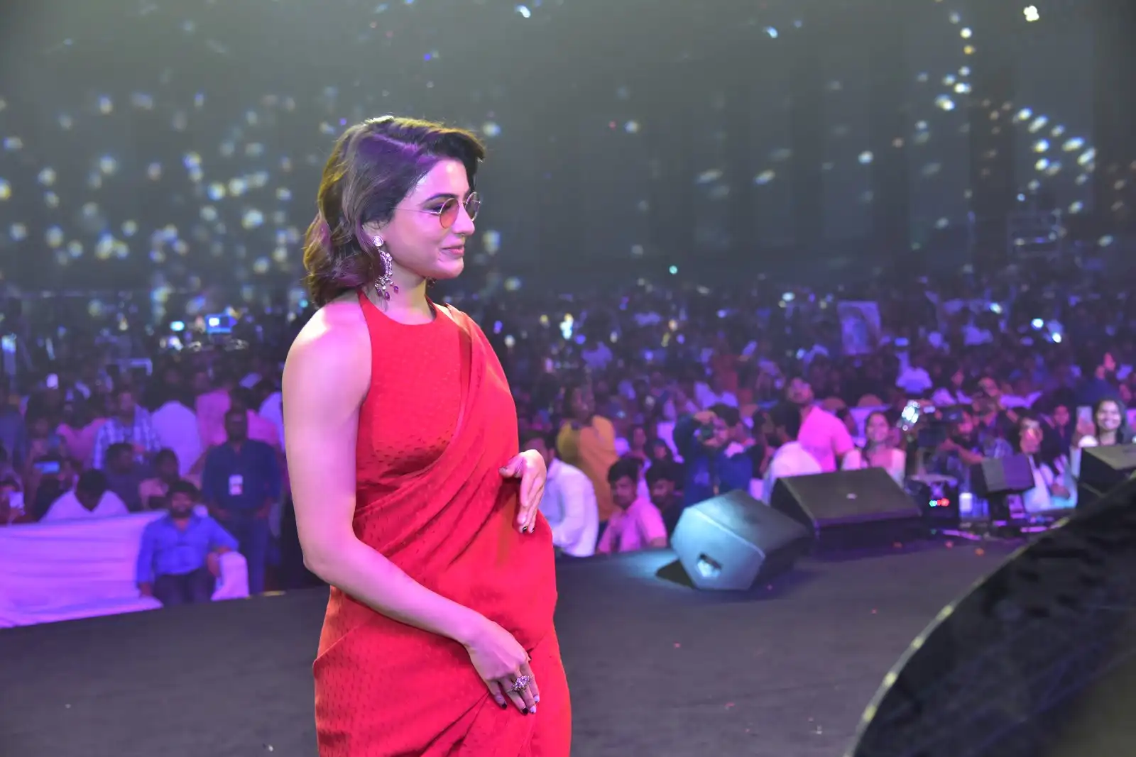 Samantha Shines in Red Saree at Kushi Musical Concert Event