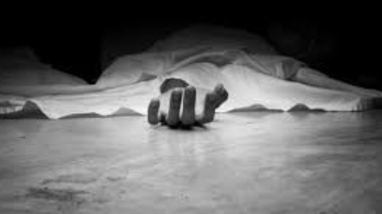 Shamshabad : శంషాబాద్‌లో దారుణం.. పెట్రోల్ పోసి మహిళను హత్యచేసి దుండగులు