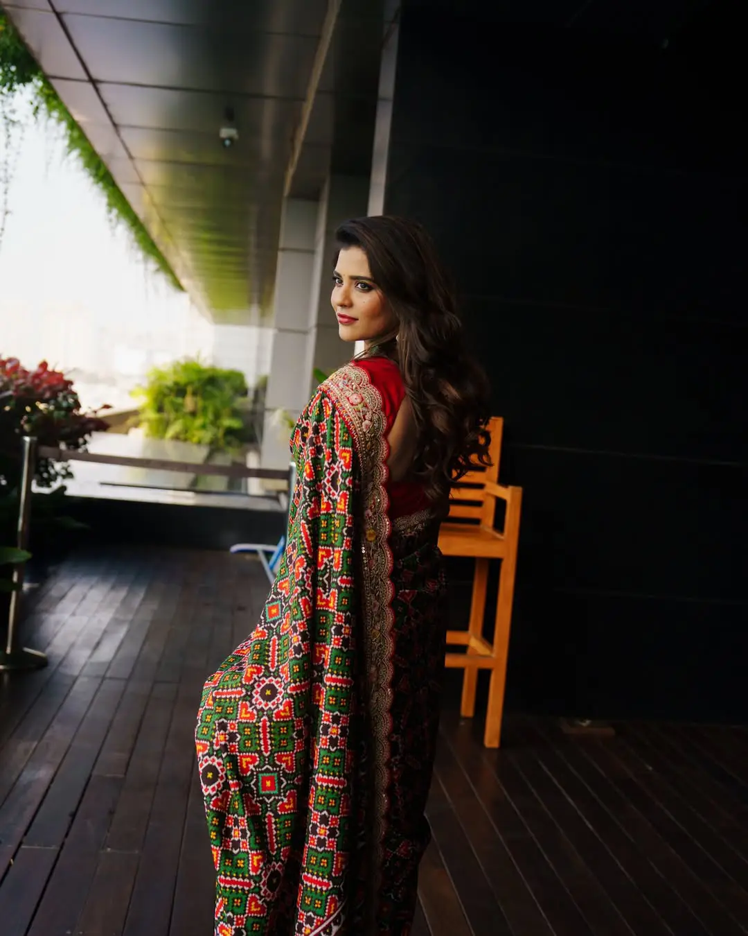 Aishwarya Rajesh latest photos in a saree.