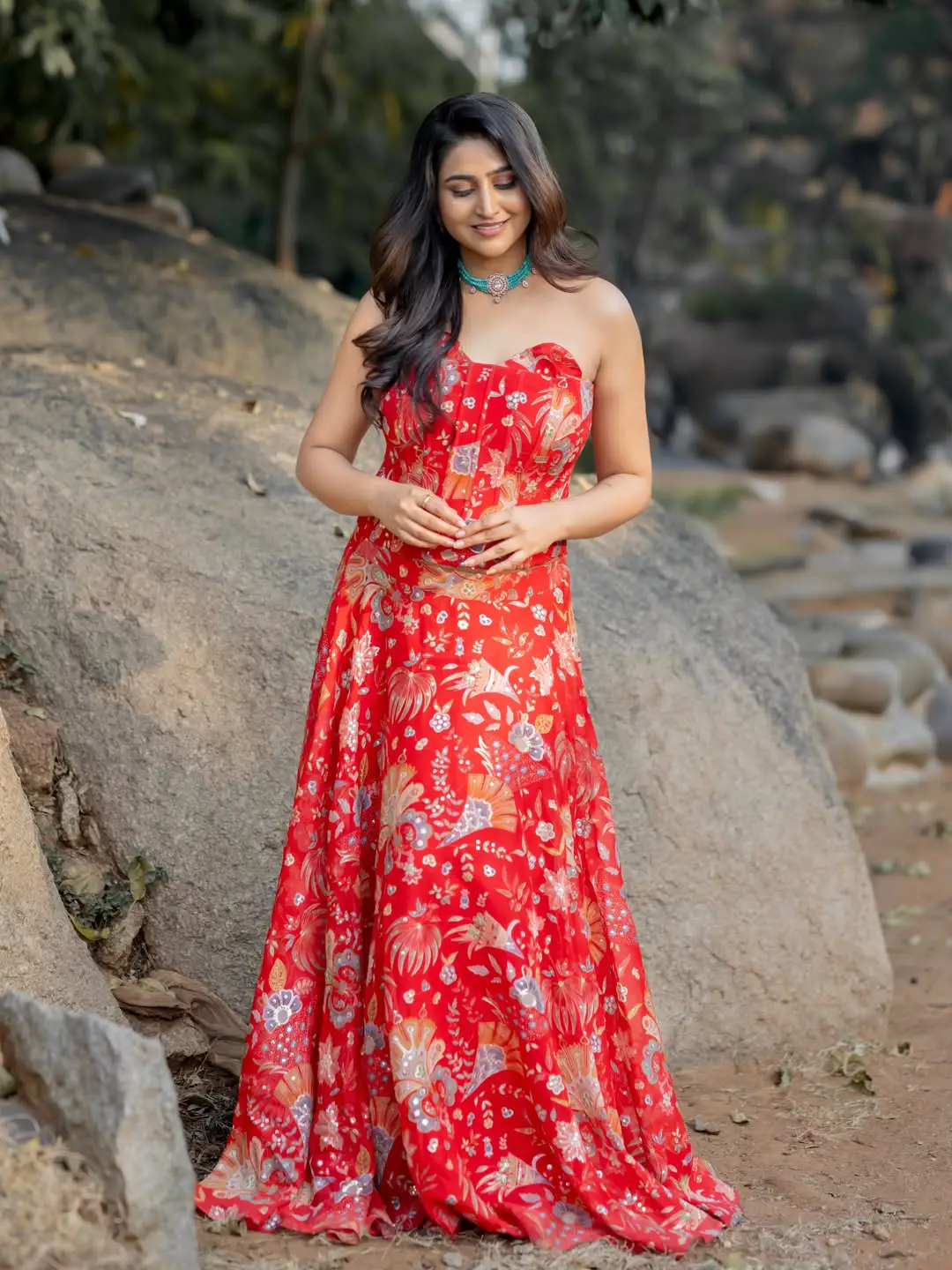 Anchor Varshini latest hot photos (1)