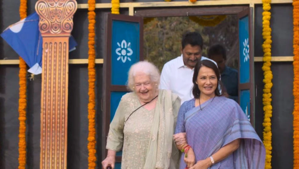 Naga Chaitanya Sobhita Dhulipala Sankranthi Celebrations with Annapurna Studio Employees