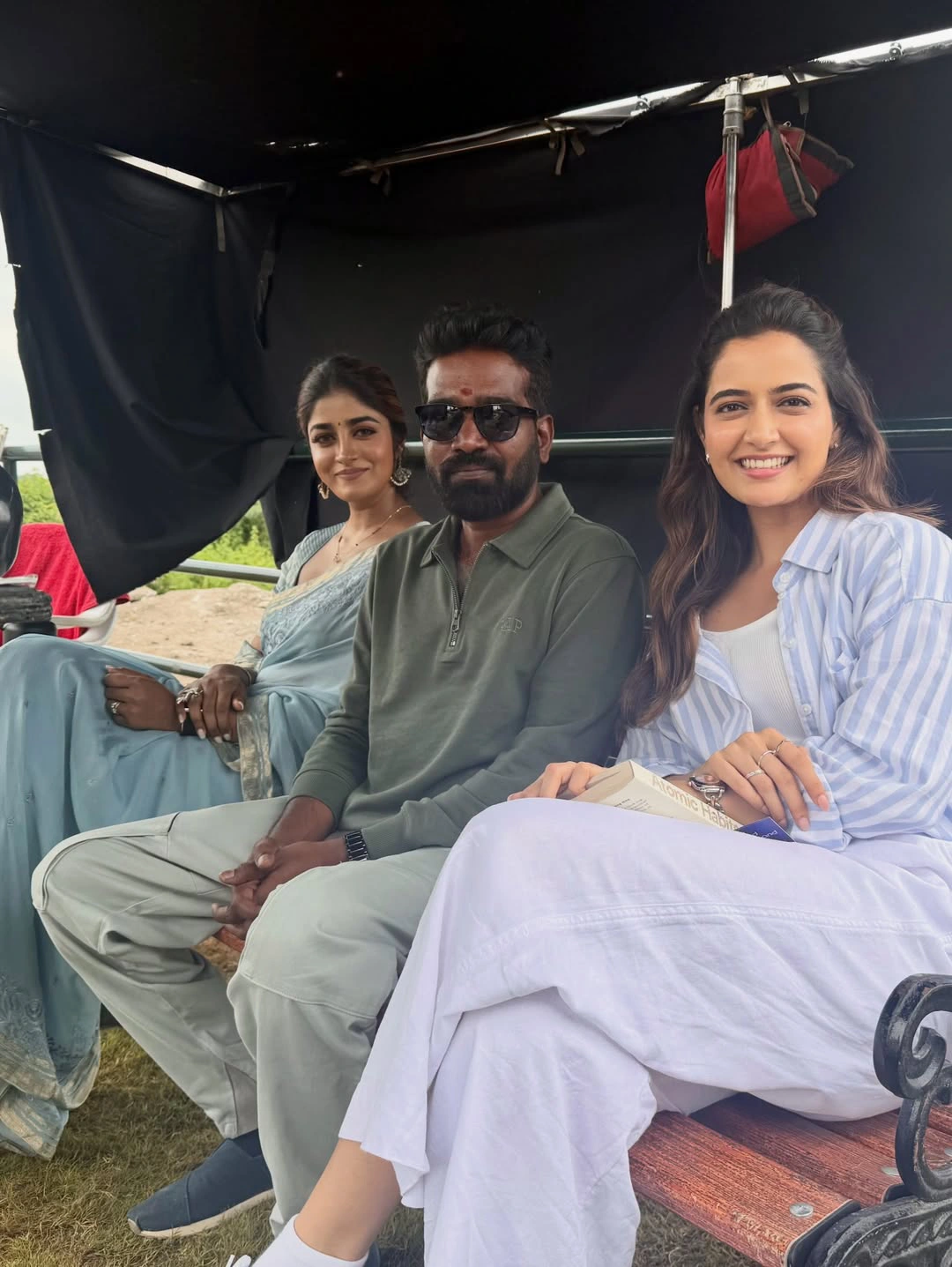 Ashika Ranganath Shares Bharatha Mahasayulaku Wignyapthi Working Stills