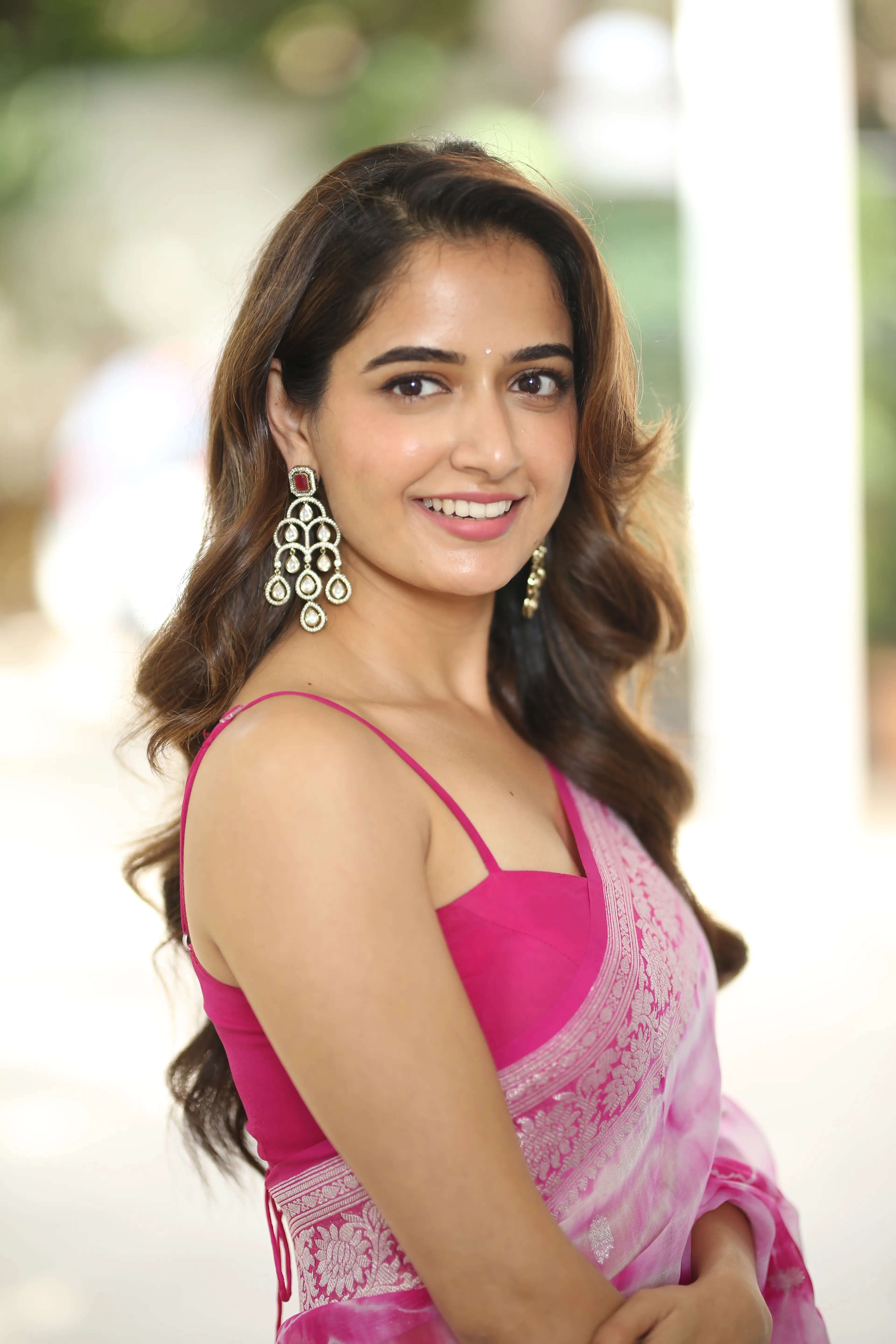 Ashika Ranganath latest glamour photos (1)