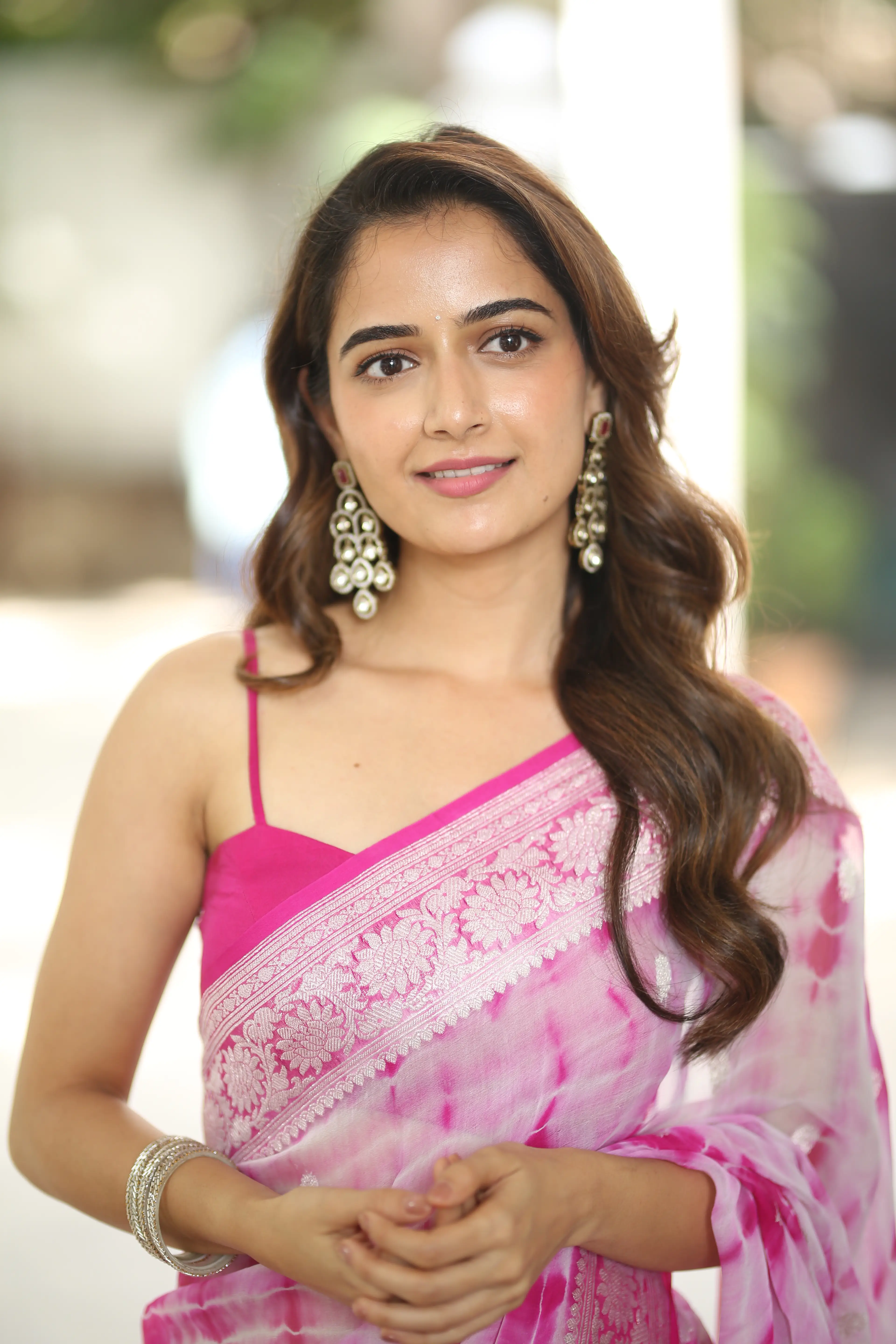 Ashika Ranganath latest glamour photos (1)