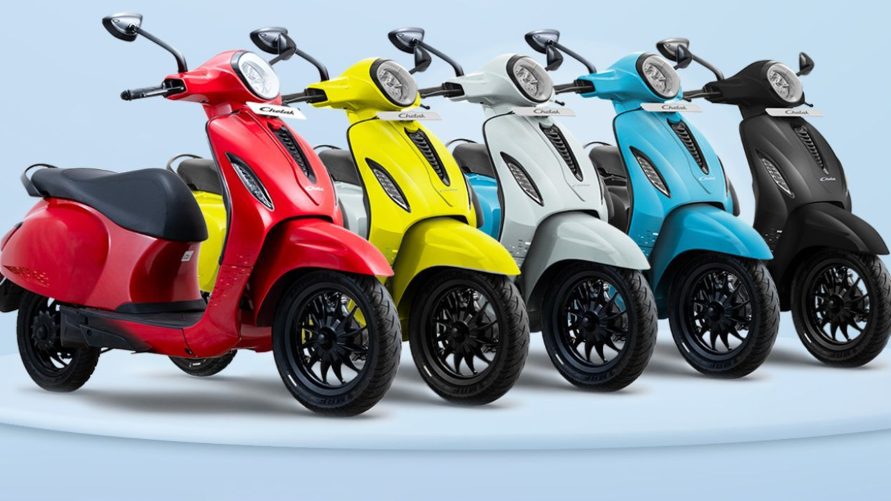 Bajaj Chetak e-scooter : మెటాలిక్ బాడీతో బజాజ్ చేతక్ కొత్త EV స్కూటర్.. సింగిల్ ఛార్జ్‌తో 113.కి.మీ రేంజ్.. ధర కూడా మీ బడ్జెట్‌లోనే..!