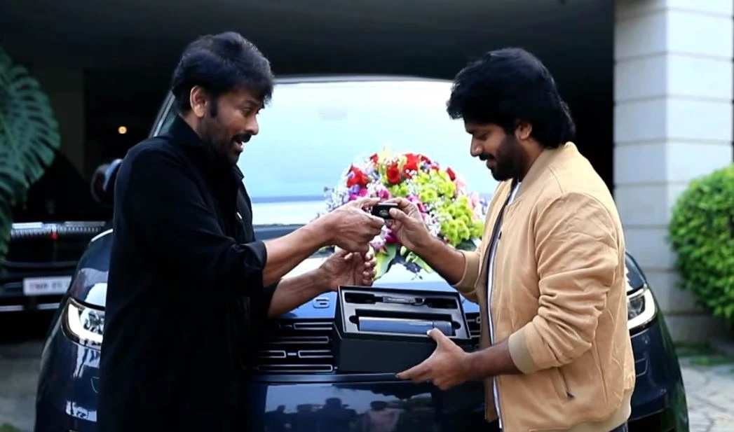 Chiranjeevi Gifted Range Rover to Anil Ravipudi