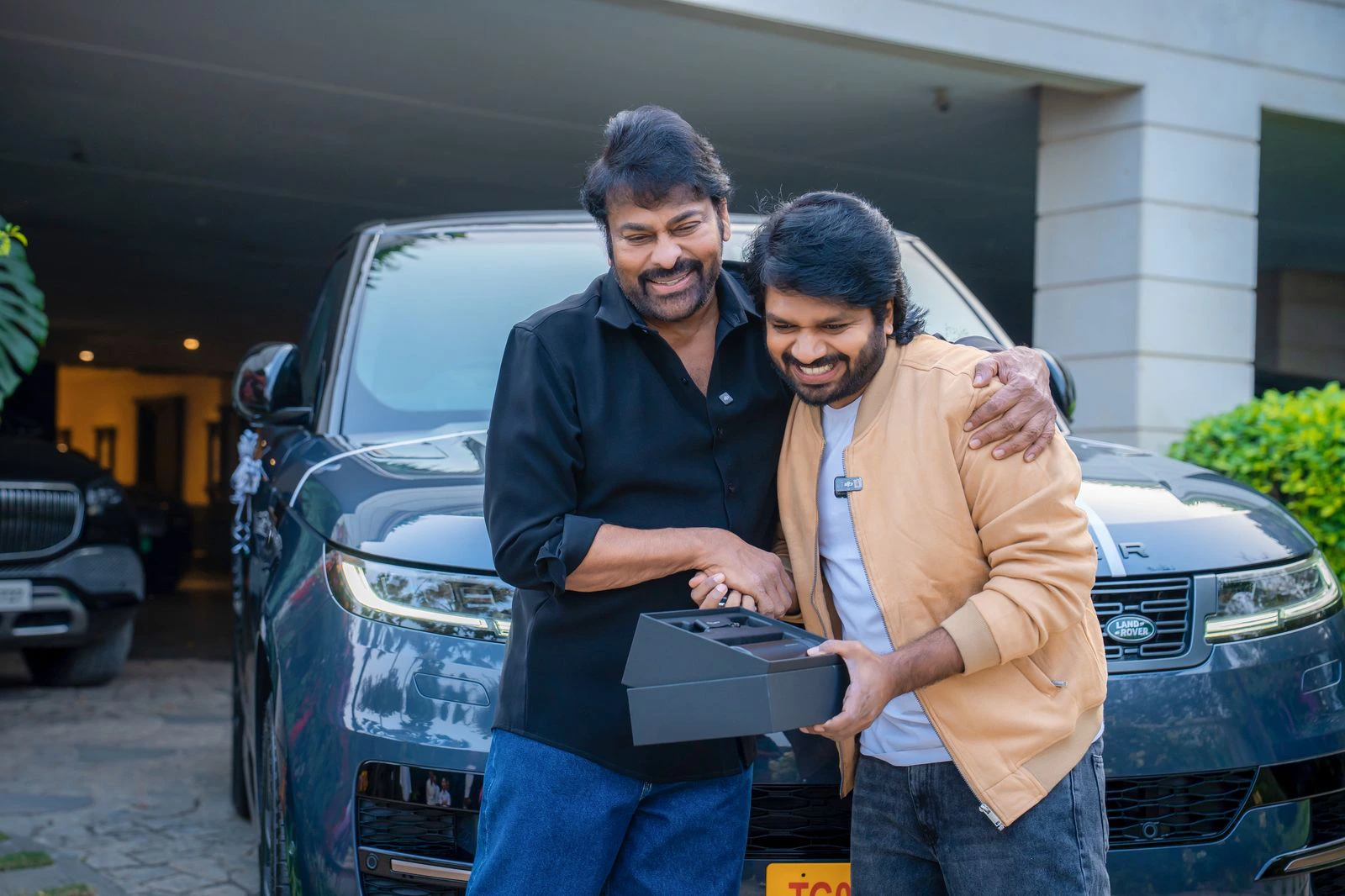 Chiranjeevi Gifted Range Rover to Anil Ravipudi