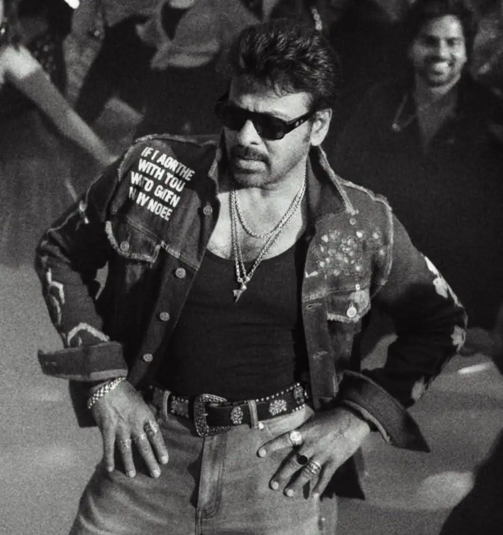 Chiranjeevi stylish looks from mana shankara varaprasad garu movie (1)