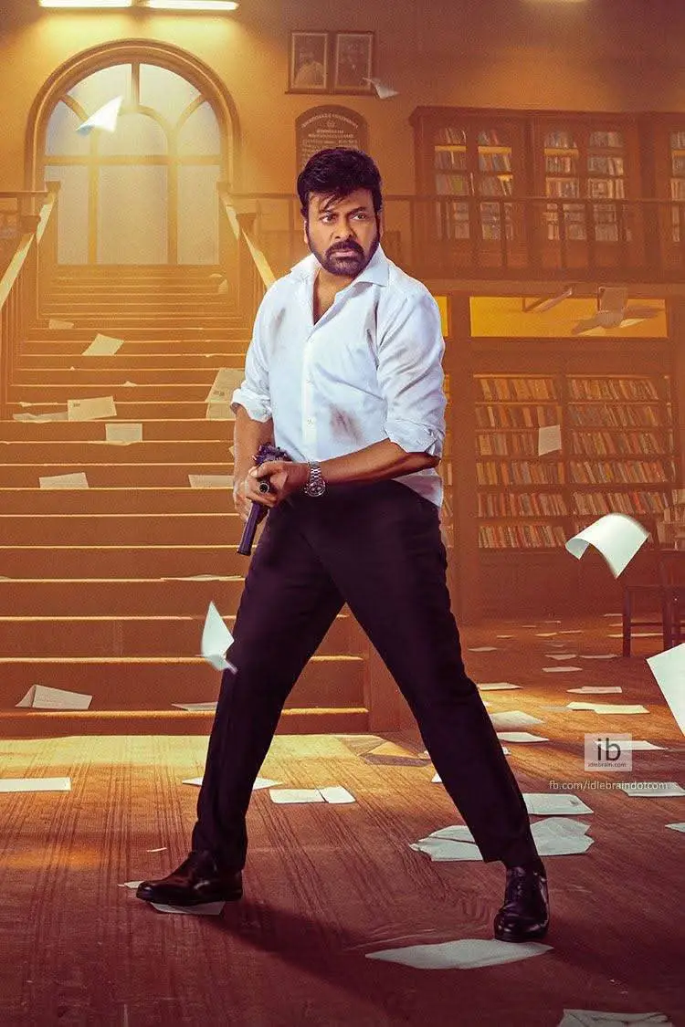 Chiranjeevi stylish looks from mana shankara varaprasad garu movie (1)