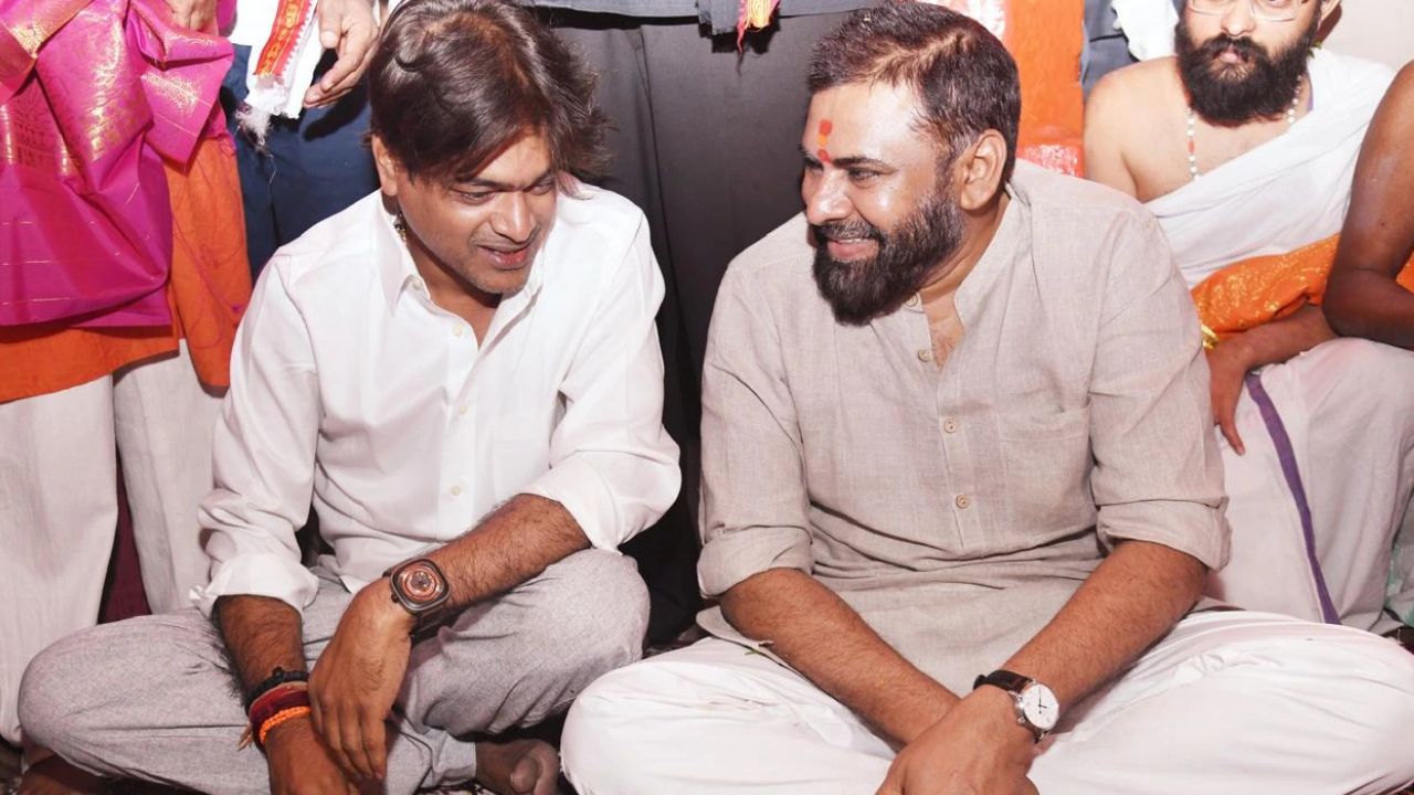 పవన్ కొండగట్టు పర్యటనలో ఉస్తాద్ భగత్ సింగ్ దర్శకుడు హరీశ్‌ శంకర్‌.. ఫొటోలు