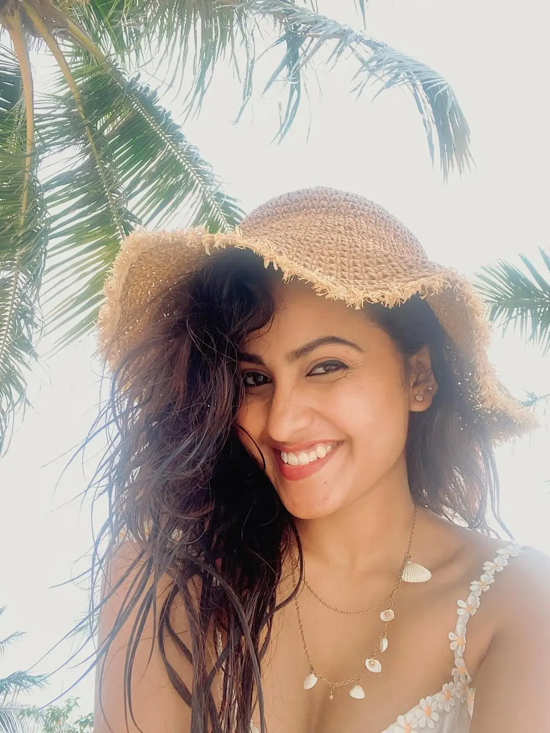 Deepika Pilli latest glamour photo gallery (1)