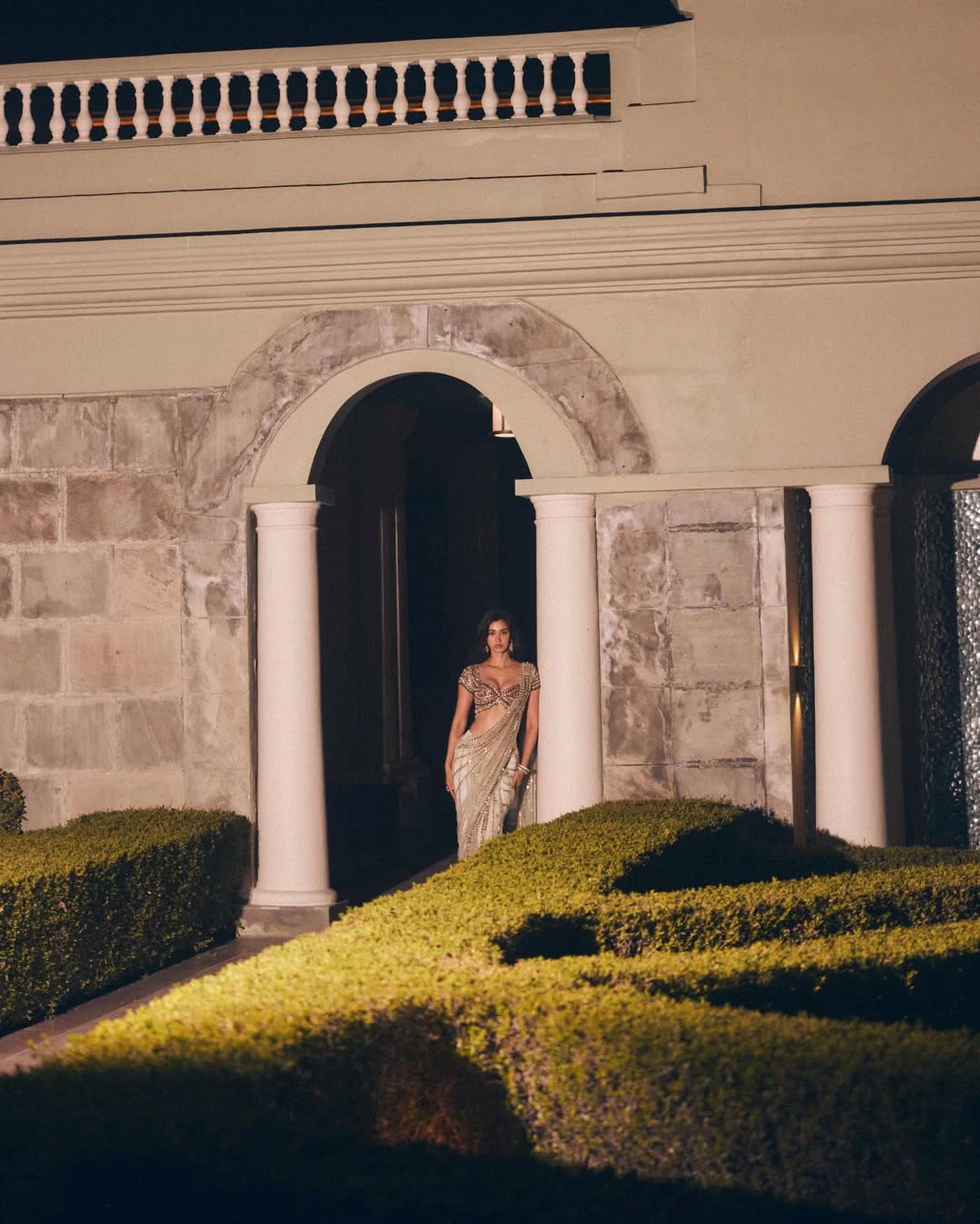 Disha Patani Stunning Looks in Saree