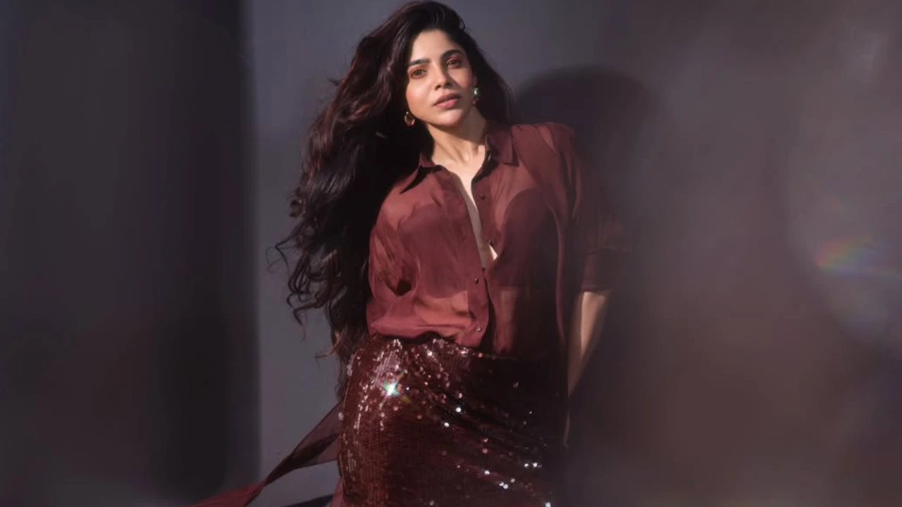 Divyabharathi : ప్రొఫెసర్ తో లవ్ స్టోరీ.. హీరోయిన్ అయ్యాక.. తన ప్రేమ కథ చెప్పిన దివ్యభారతి..