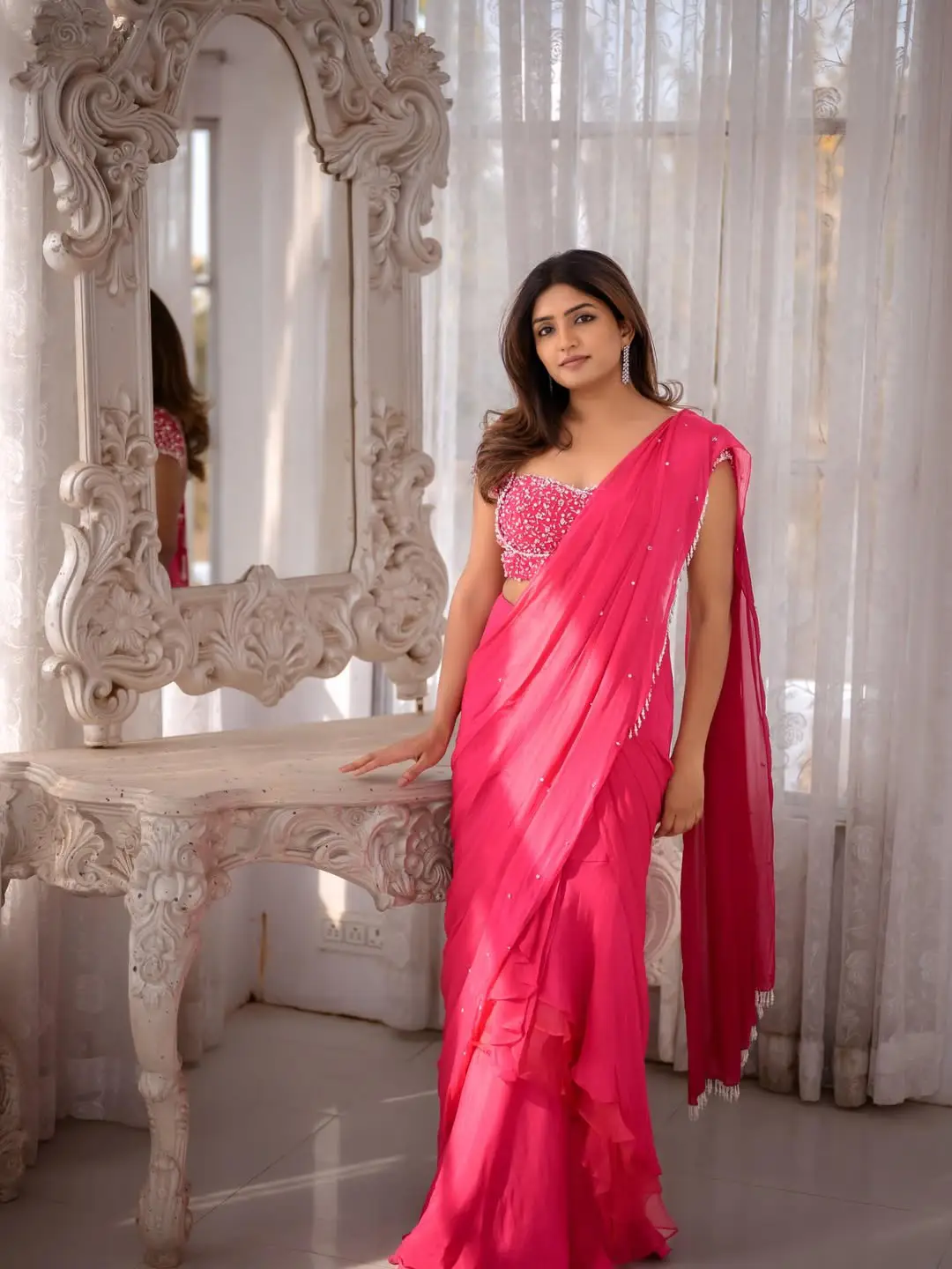 Eesha Rebba latest glamour photos (1)