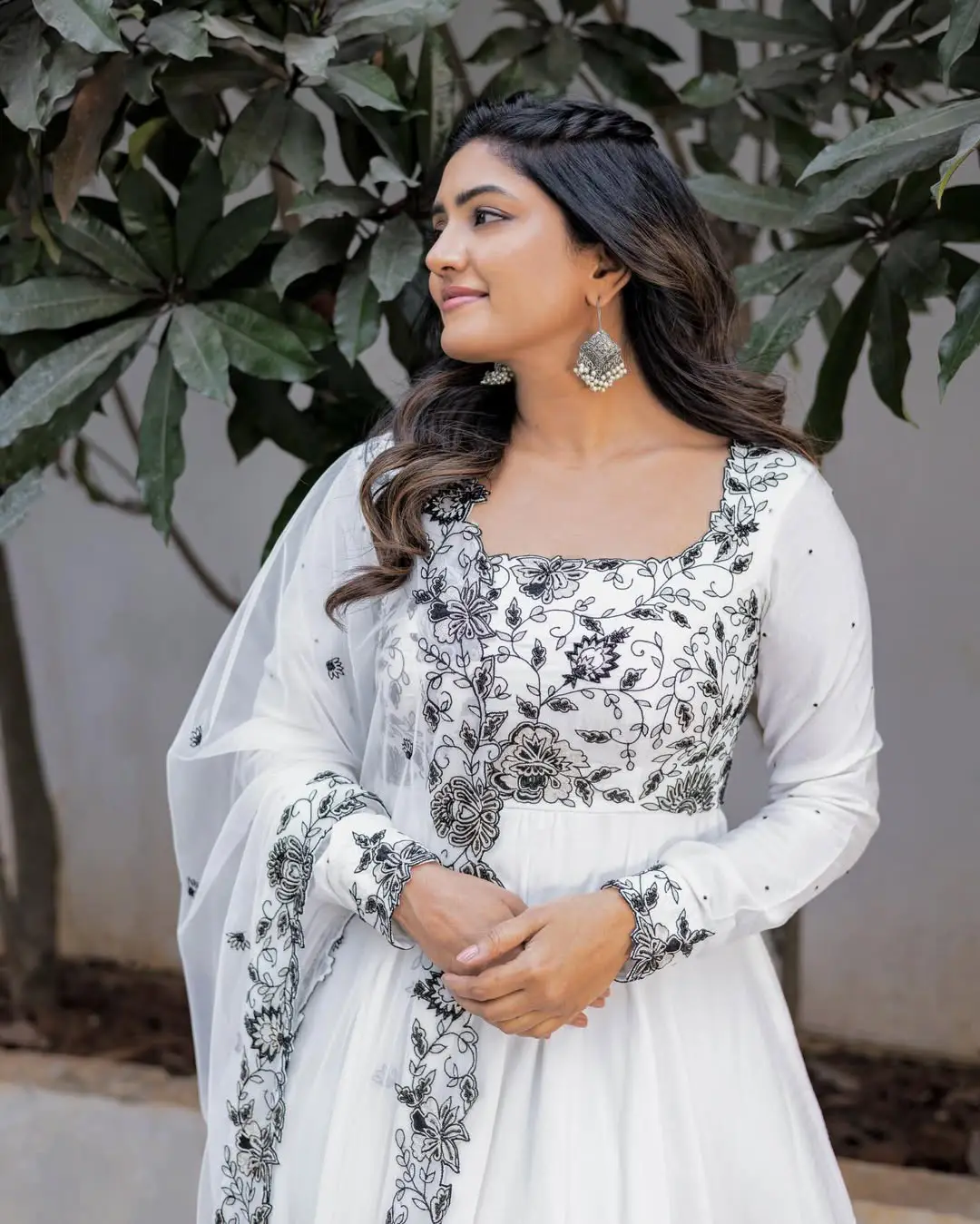 Eesha Rebba latest photos (1)