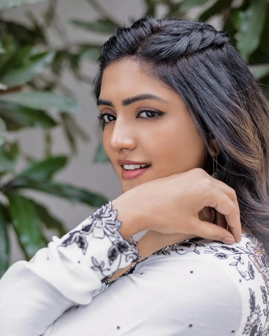 Eesha Rebba latest photos (1)