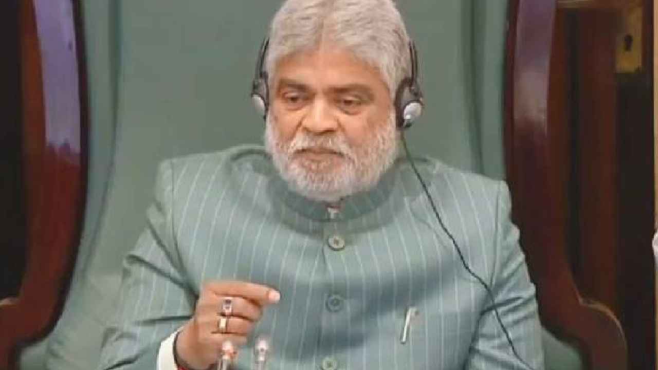 Defected Mlas: పార్టీ ఫిరాయింపుల కేసు.. మరో ఇద్దరు ఎమ్మెల్యేలకి అసెంబ్లీకి స్పీకర్ క్లీన్ చిట్