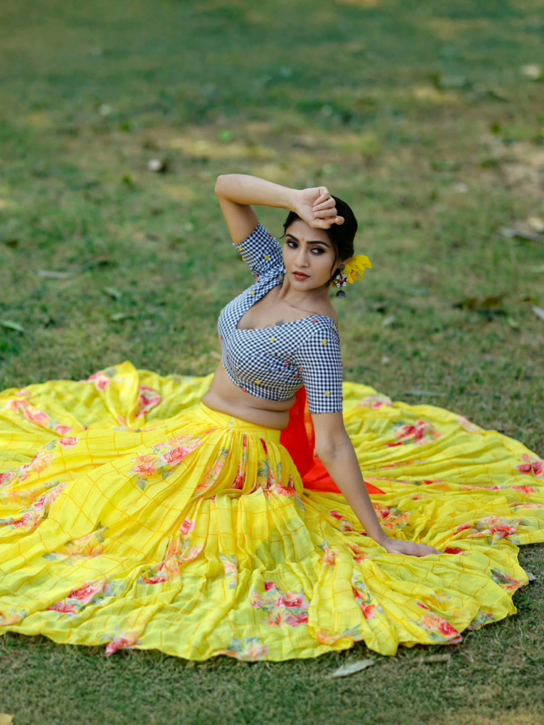 Gayathri Simhadri Karthika Deepam Serial Artist Photos