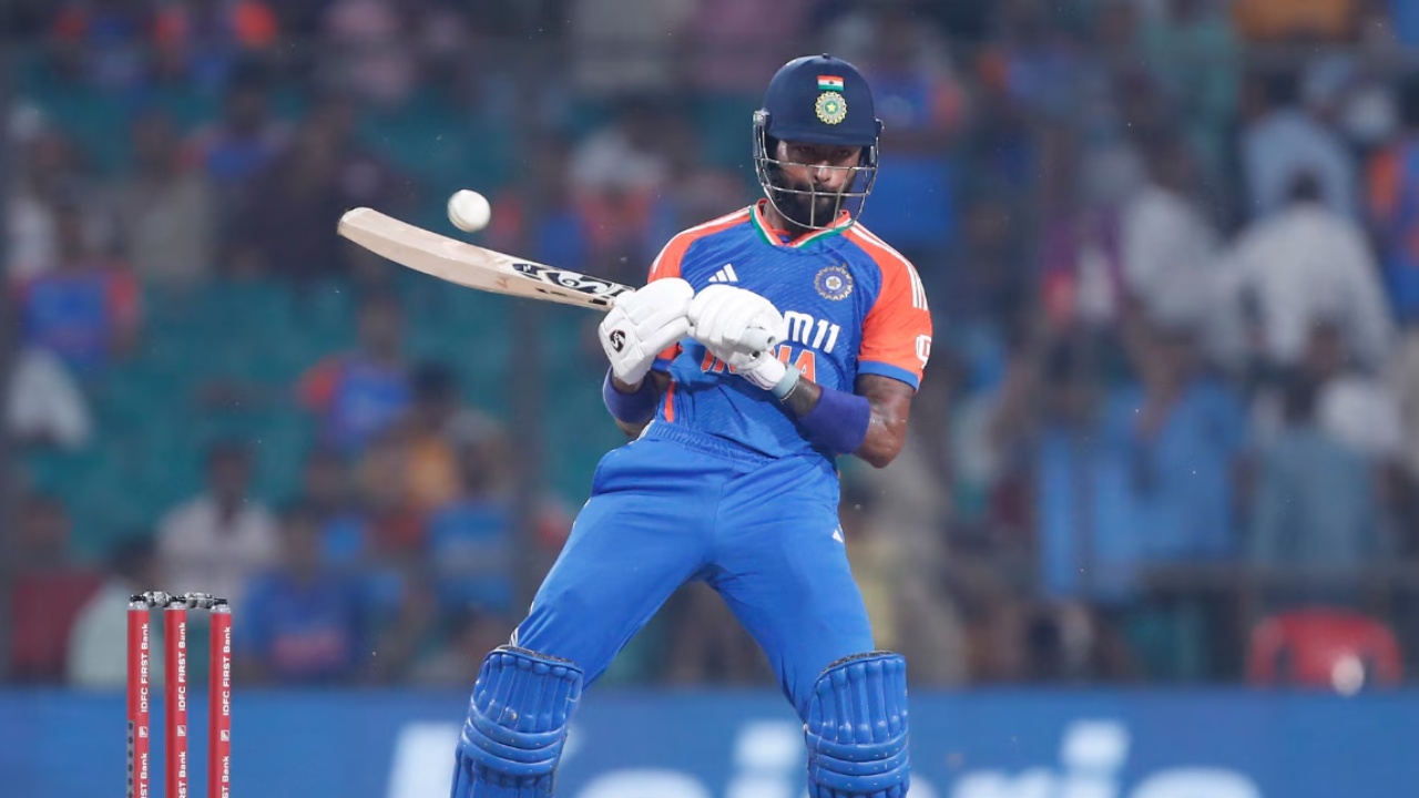 Hardik Pandya : శ‌త‌కంతో చెల‌రేగిన హార్దిక్ పాండ్యా.. లిస్ట్-ఏ క్రికెట్‌లో తొలి సెంచ‌రీ