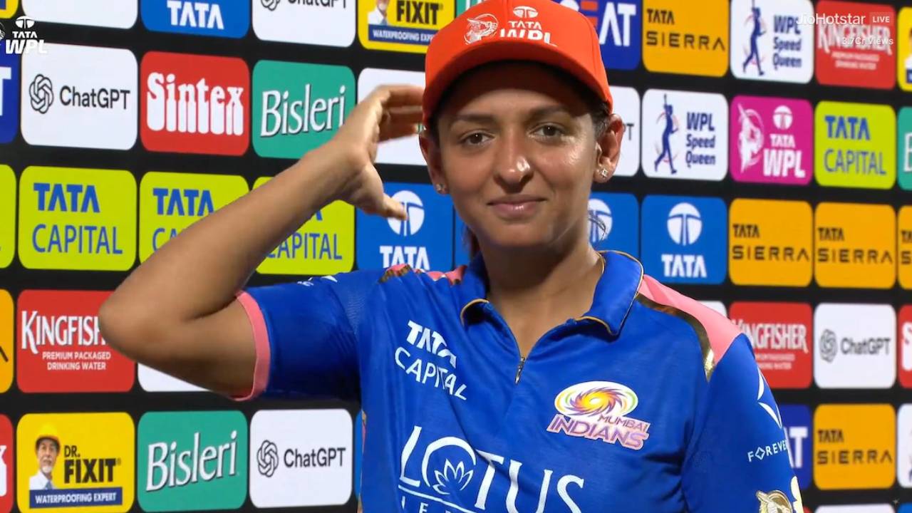 Harmanpreet Kaur : డబ్ల్యూపీఎల్‌లో హర్మన్‌ప్రీత్‌ కౌర్‌ సరికొత్త రికార్డు నమోదు.. భారత తొలి బ్యాటర్..
