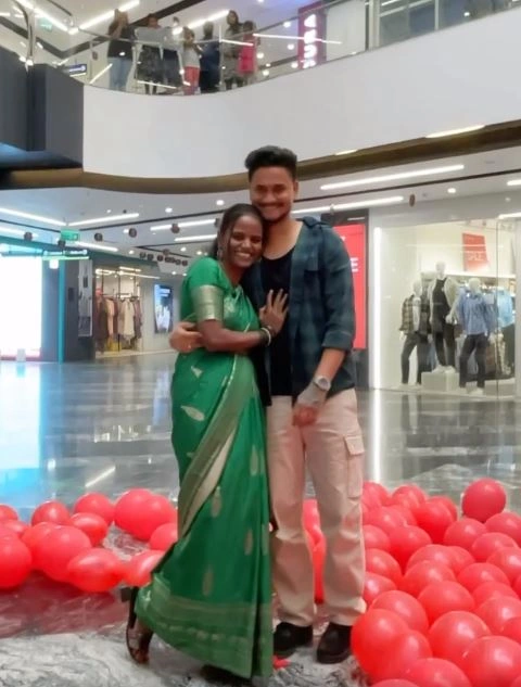 Jabardasth Faima Celebrate her Boyfriend Praveen Birthday