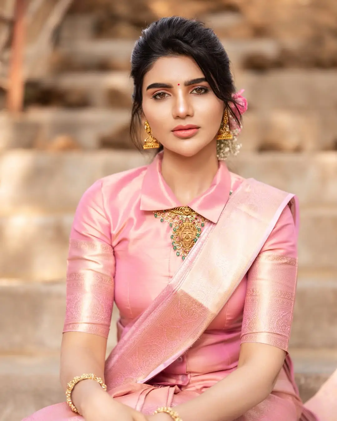 Jabardasth Varsha's latest photo gallery (1)
