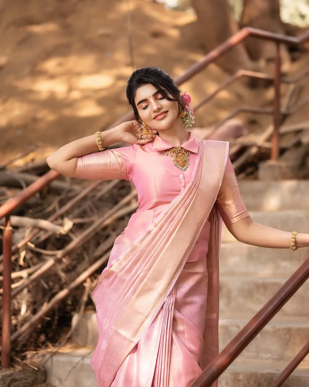 Jabardasth Varsha's latest photo gallery (1)