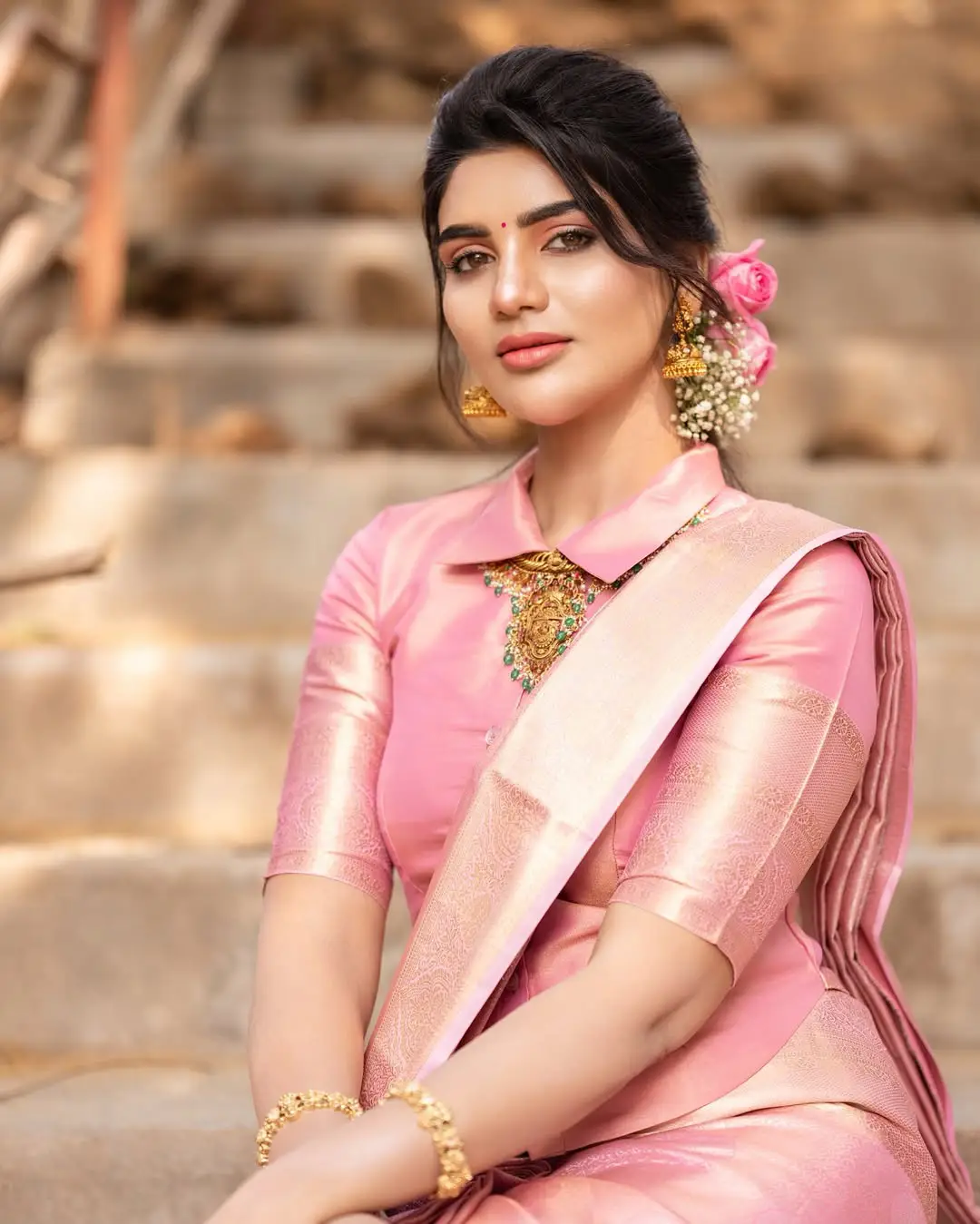 Jabardasth Varsha's latest photo gallery (1)