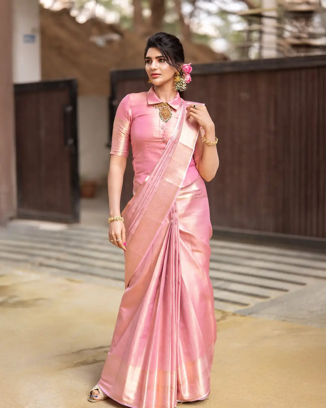 Jabardasth Varsha's latest photo gallery (1)