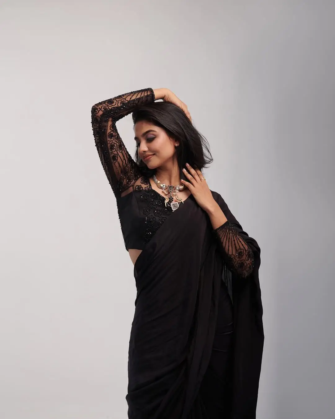 Jana Nayagan beauty Mamitha Baiju latest photos (1)